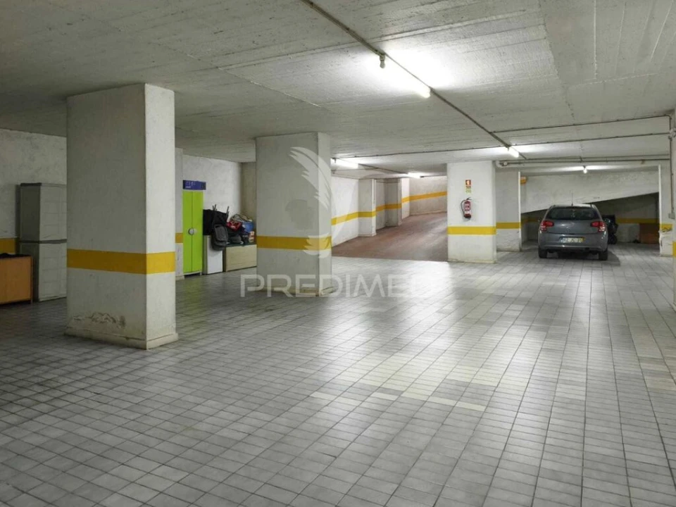 Apartamento T2 para Venda em Algueirão-Mem Martins Foto 6
