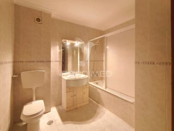 Apartamento T2 para Venda em Algueirão-Mem Martins