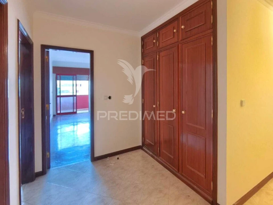 Apartamento T2 para Venda em Algueirão-Mem Martins Foto 8