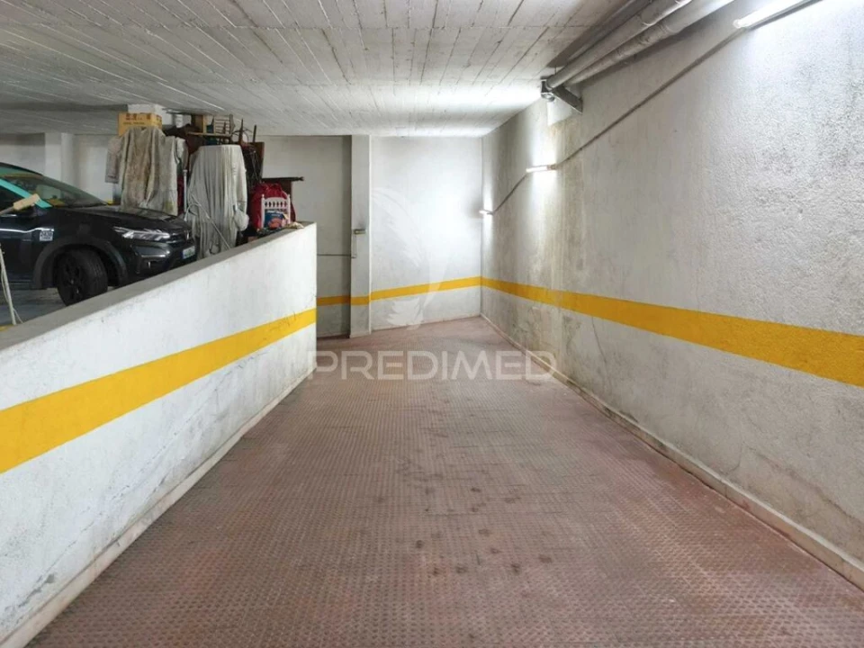 Apartamento T2 para Venda em Algueirão-Mem Martins Foto 7