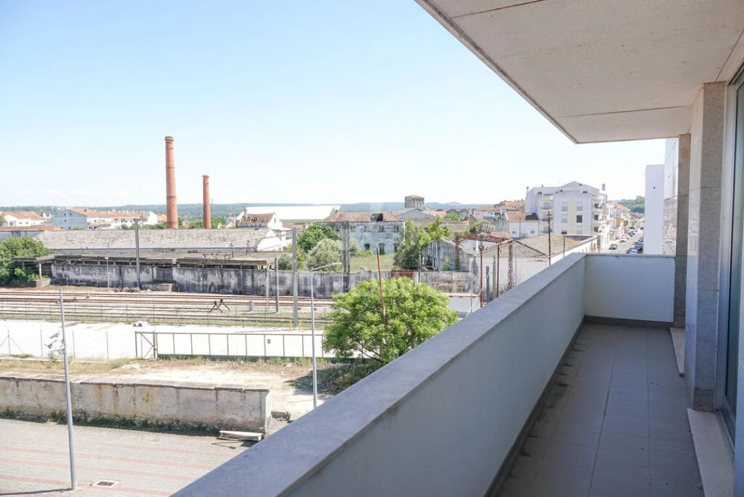 Escritório para Arrendamento em Abrantes (São Vicente e São João) e Alferrarede Foto 15