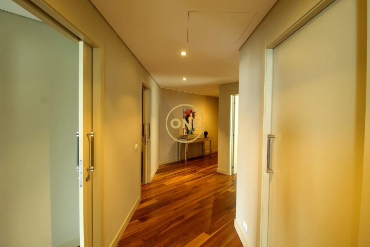 Apartamento T2 para Venda em São Martinho Foto 3