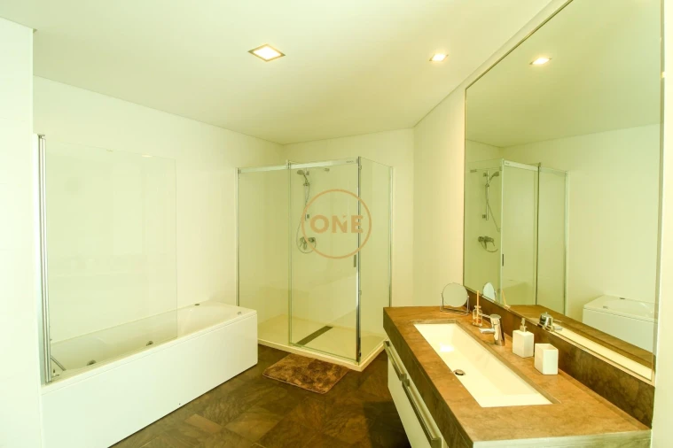 Apartamento T2 para Venda em São Martinho Foto 26