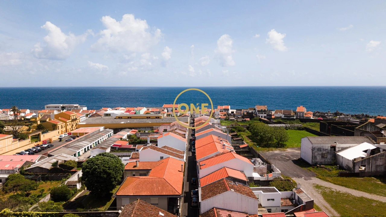 Moradia T3 para Venda em Ponta Delgada (São José) Foto 20