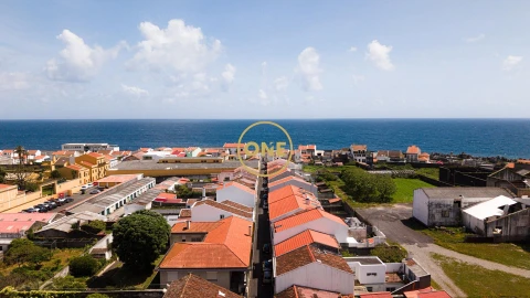 Moradia T3 para Venda em Ponta Delgada (São José)