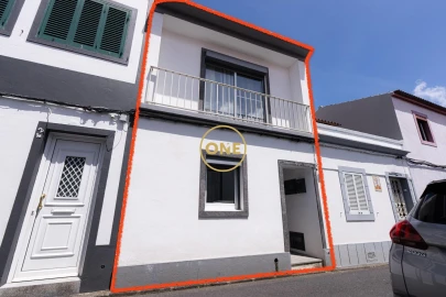 Moradia T3 para Venda em Ponta Delgada (São José)