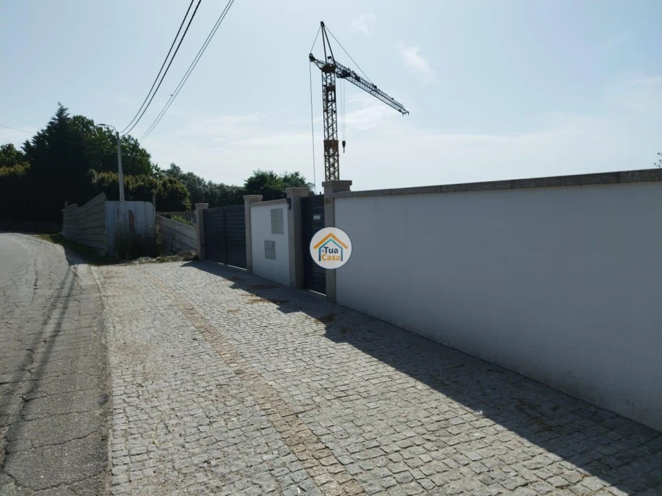 Moradia T3 para Venda em Cossourado Foto 6