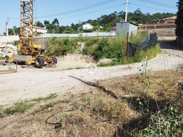 Moradia T3 para Venda em Cossourado