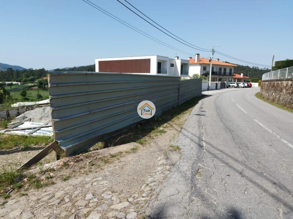 Moradia T3 para Venda em Cossourado Foto 5