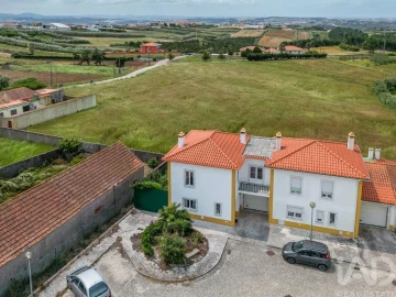 Moradia T3 para Venda em Santa Barbara