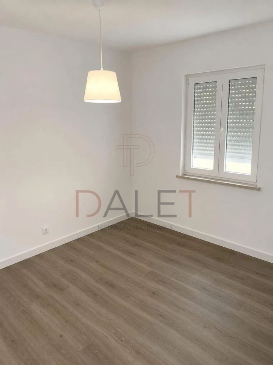 Apartamento T2 para Venda em Alhos Vedros Foto 18