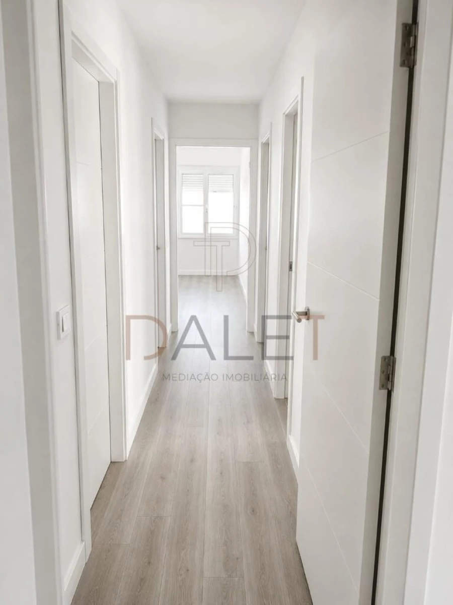 Apartamento T2 para Venda em Alhos Vedros Foto 6