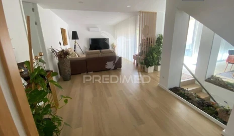 Moradia T3 para Venda em Gulpilhares e Valadares