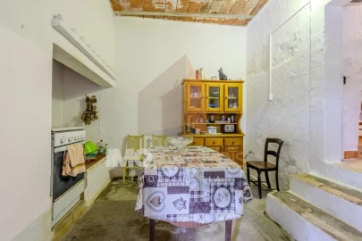 Moradia T5 para Venda em Azoia de Cima e Tremês