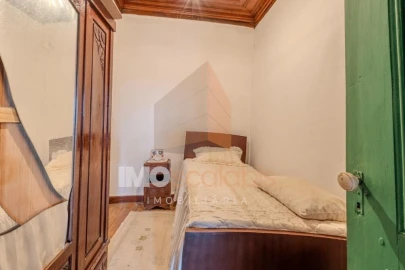 Moradia T5 para Venda em Azoia de Cima e Tremês
