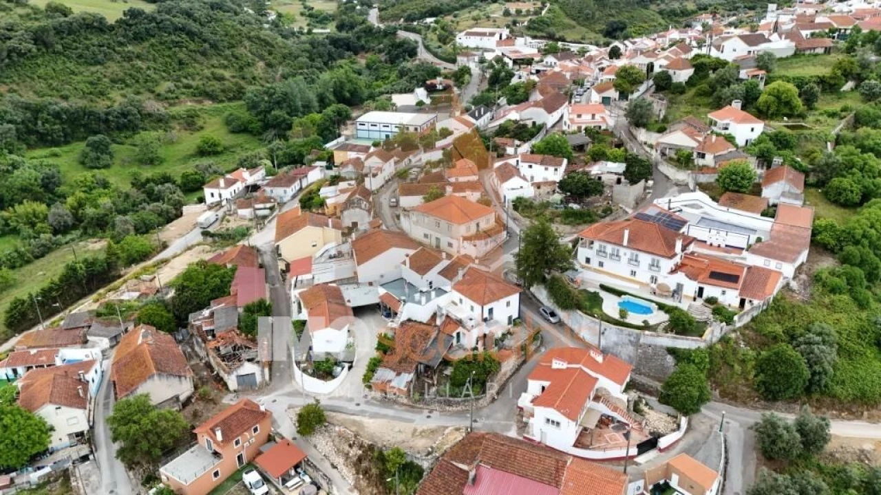 Moradia T5 para Venda em Azoia de Cima e Tremês Foto 27