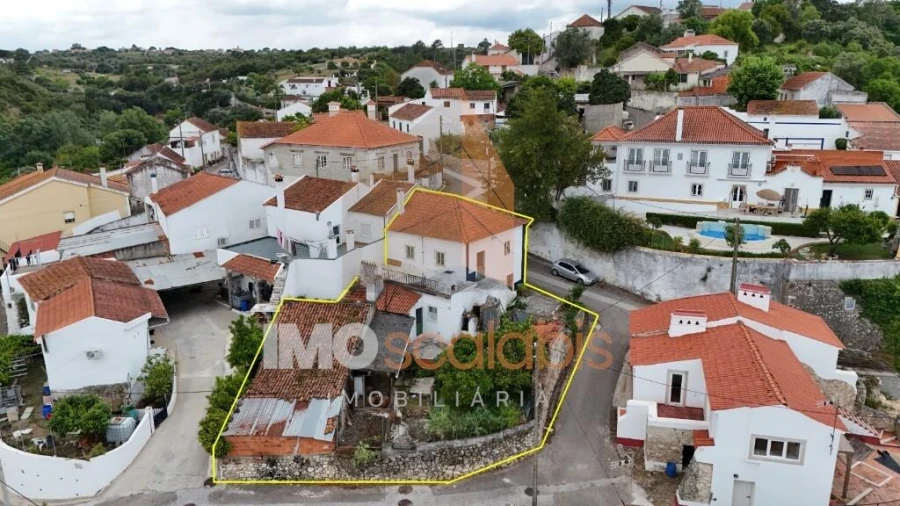 Moradia T5 para Venda em Azoia de Cima e Tremês Foto 25