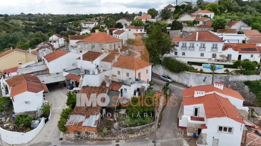 Moradia T5 para Venda em Azoia de Cima e Tremês Foto 26
