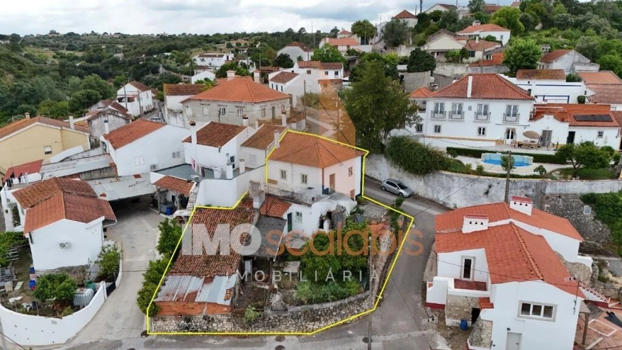Moradia T5 para Venda em Azoia de Cima e Tremês Foto 25