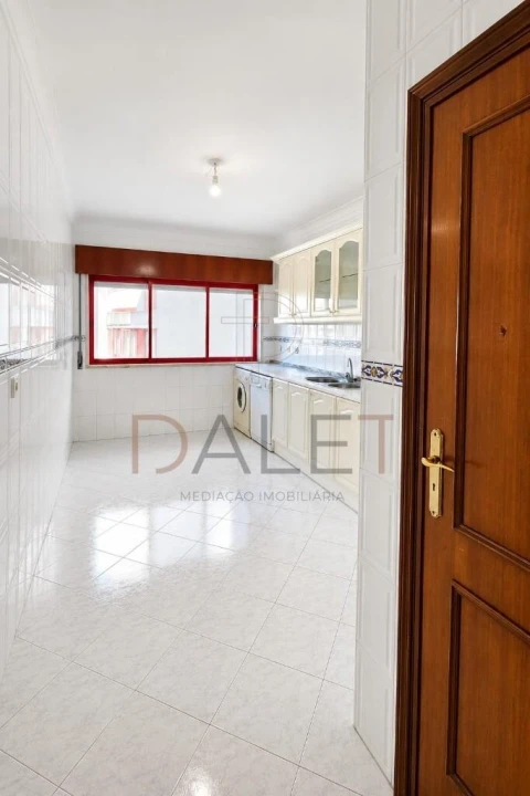 Apartamento T2 para Venda em Algueirão-Mem Martins