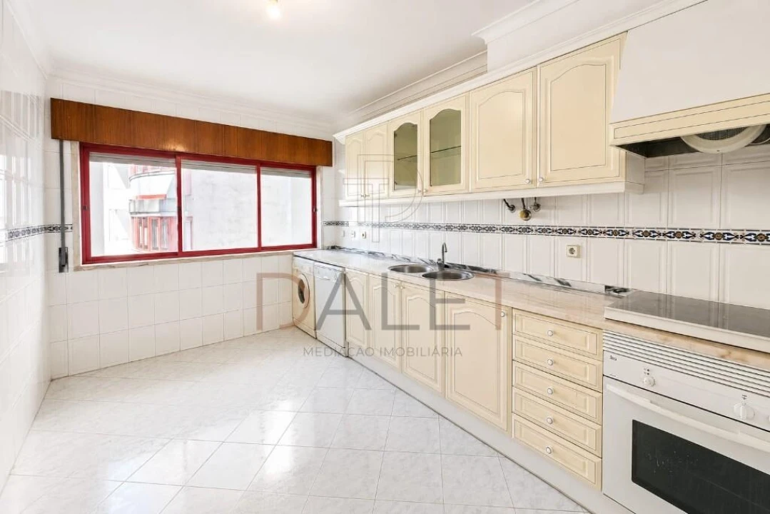 Apartamento T2 para Venda em Algueirão-Mem Martins Foto 5
