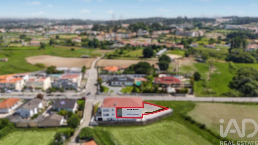 Loja para Arrendamento em Nogueira e Silva Escura Foto 11