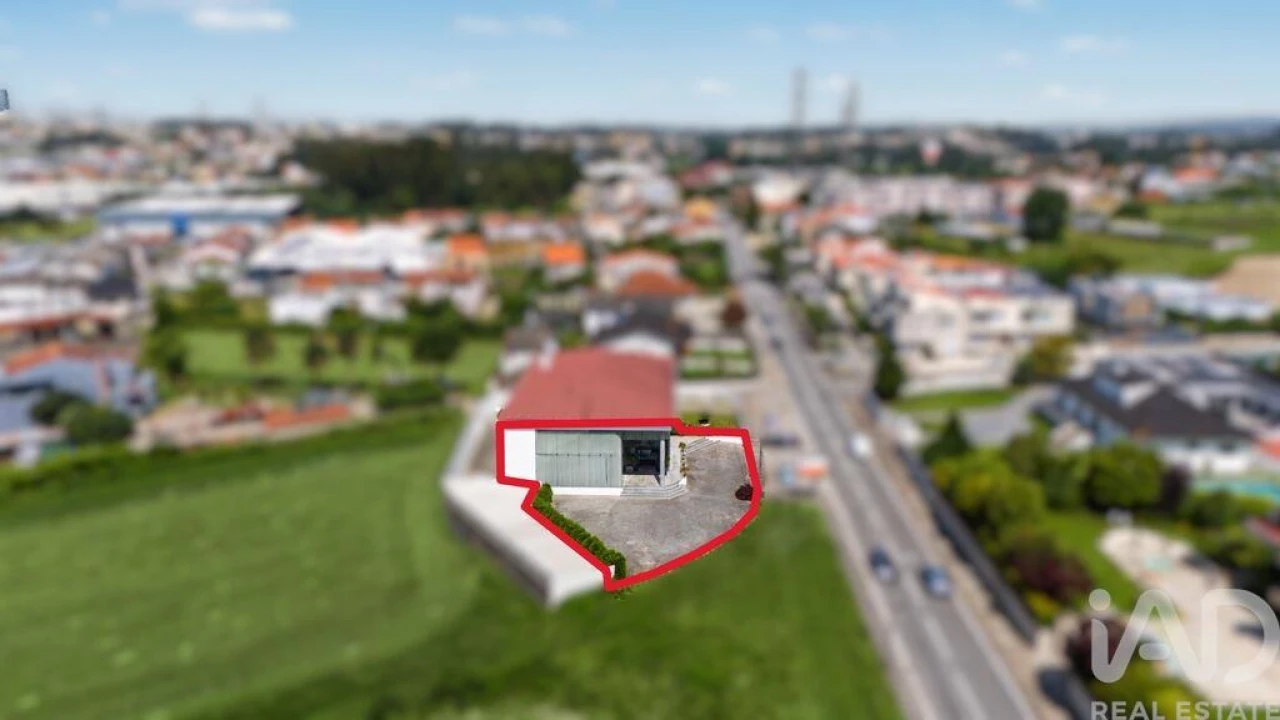 Loja para Arrendamento em Nogueira e Silva Escura Foto 7