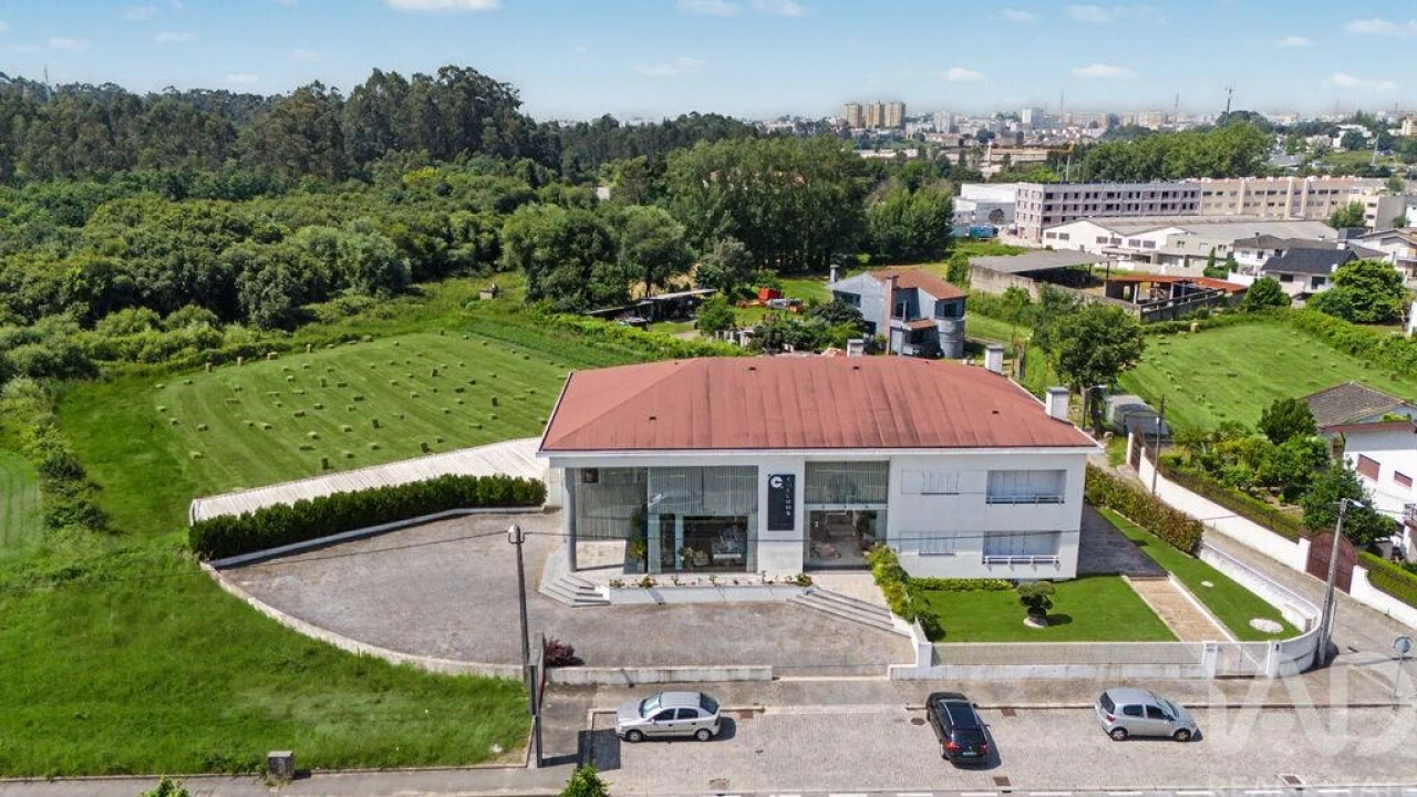 Loja para Arrendamento em Nogueira e Silva Escura Foto 3