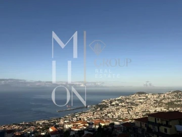 Terreno para Venda em Funchal (Santa Maria Maior)