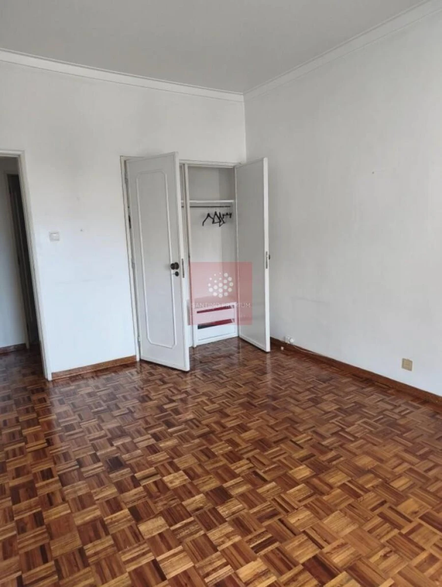 Apartamento T2 para Venda em Venteira Foto 2