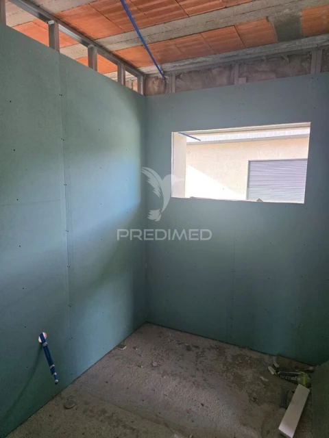 Moradia T3 para Venda em Revelhe
