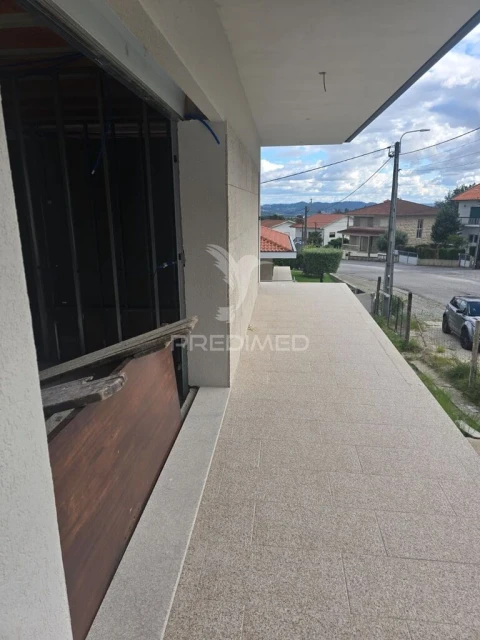 Moradia T3 para Venda em Revelhe