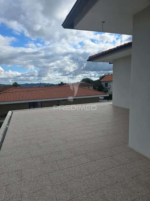 Moradia T3 para Venda em Revelhe