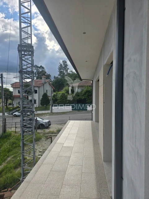 Moradia T3 para Venda em Revelhe