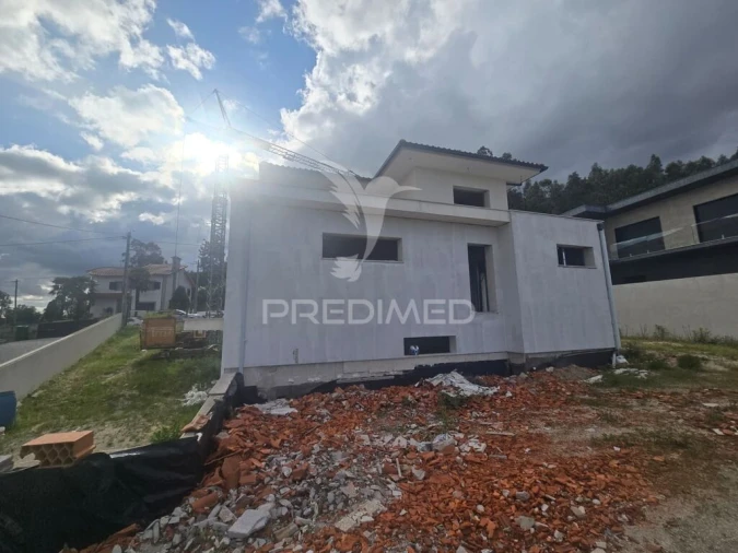 Moradia T3 para Venda em Revelhe Foto 4
