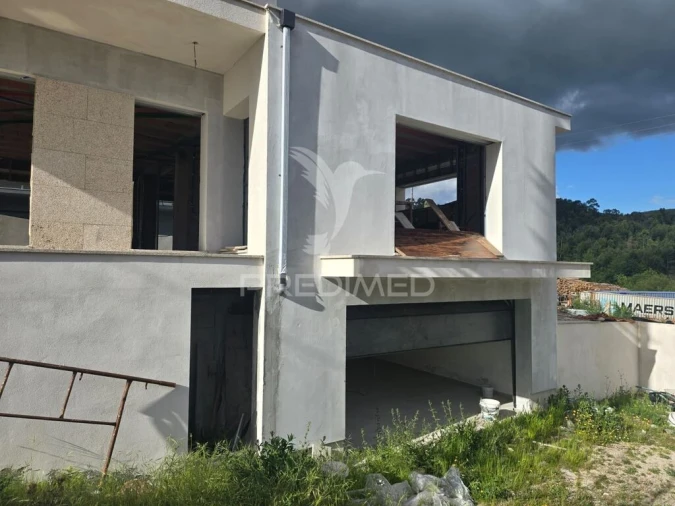 Moradia T3 para Venda em Revelhe Foto 2