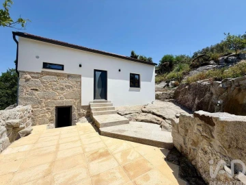 Moradia T2 para Venda em Vila de Punhe