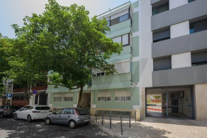 Loja para Venda em São Domingos de Benfica