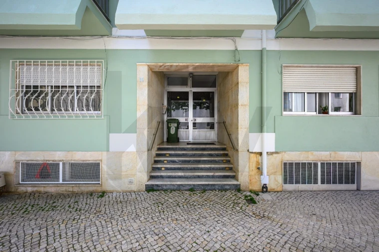 Loja para Venda em São Domingos de Benfica Foto 18