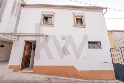 Moradia T3 para Venda em Lavegadas