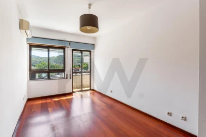 Apartamento T3 para Venda em Peso da Régua e Godim