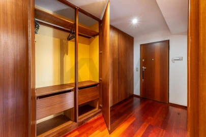 Apartamento T3 para Venda em Peso da Régua e Godim