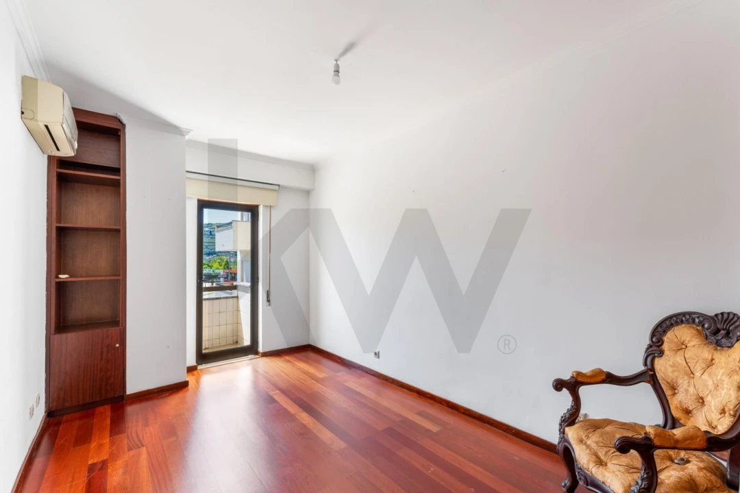 Apartamento T3 para Venda em Peso da Régua e Godim Foto 11