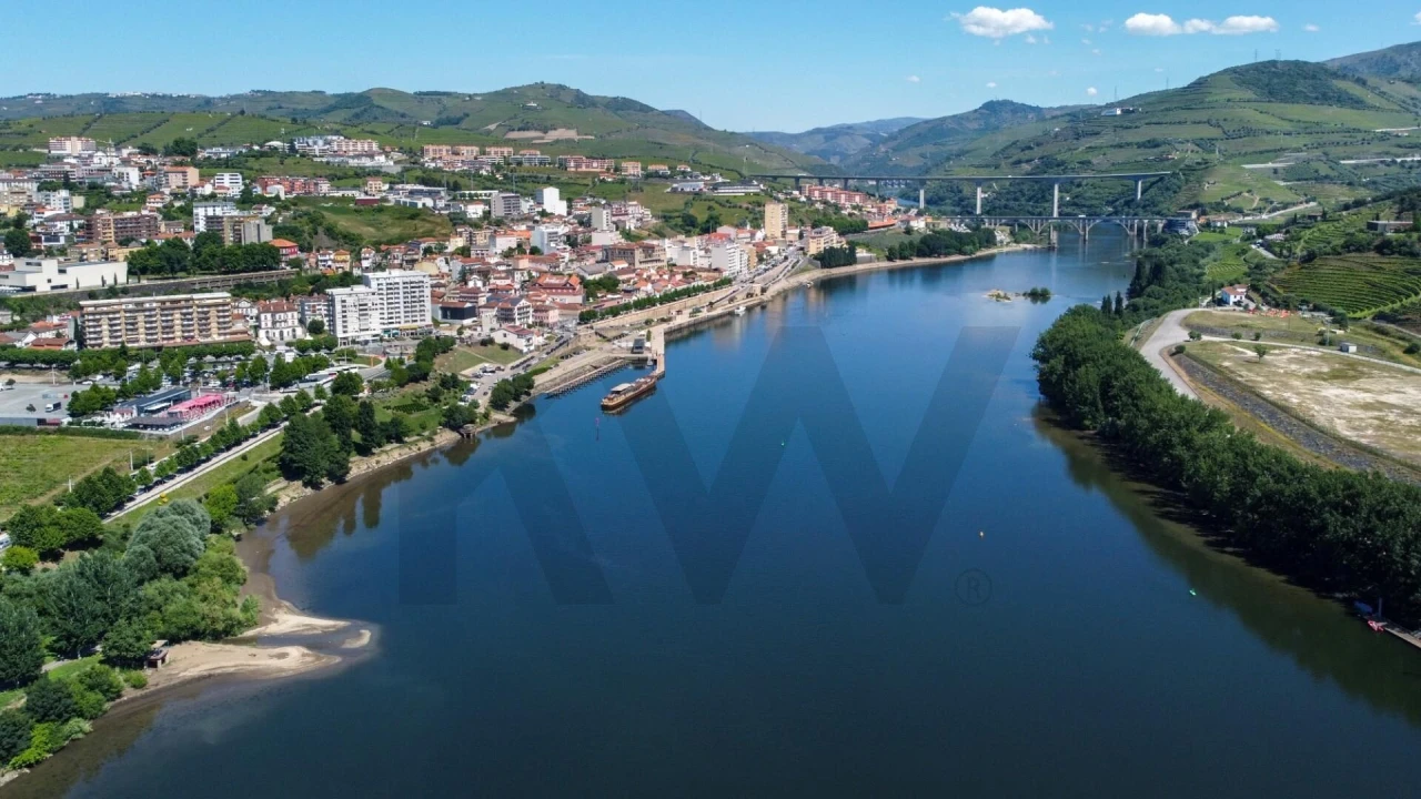 Apartamento T3 para Venda em Peso da Régua e Godim Foto 25