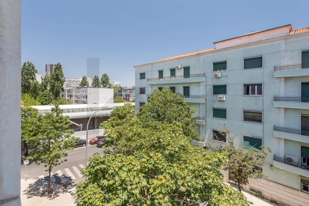 Apartamento T3 para Venda em Areeiro Foto 27