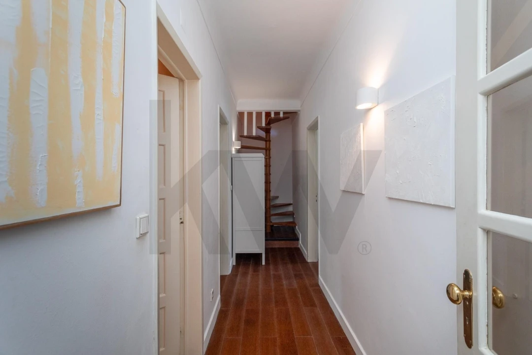 Apartamento T3 para Venda em Areeiro Foto 16