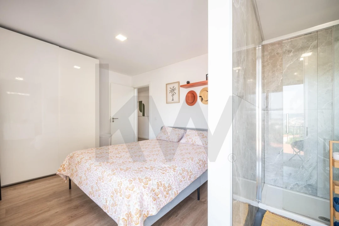 Apartamento T4 para Venda em Eiras e São Paulo de Frades Foto 16
