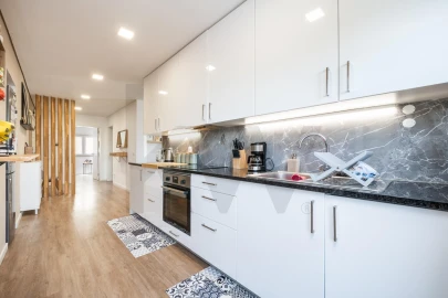 Apartamento T4 para Venda em Eiras e São Paulo de Frades