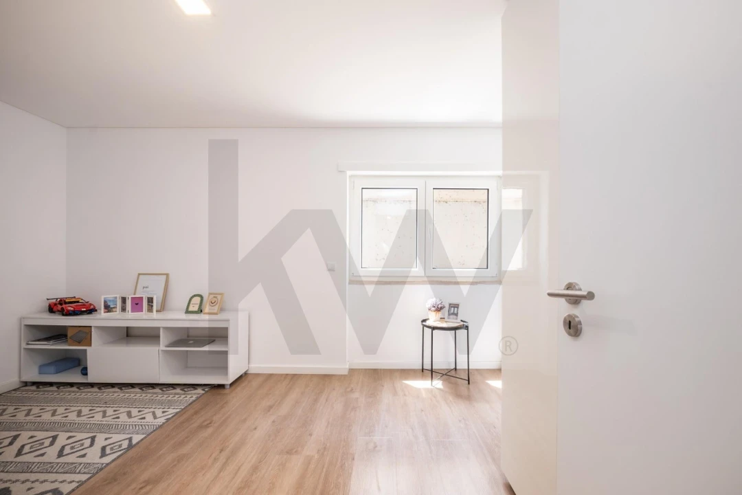 Apartamento T4 para Venda em Eiras e São Paulo de Frades Foto 8