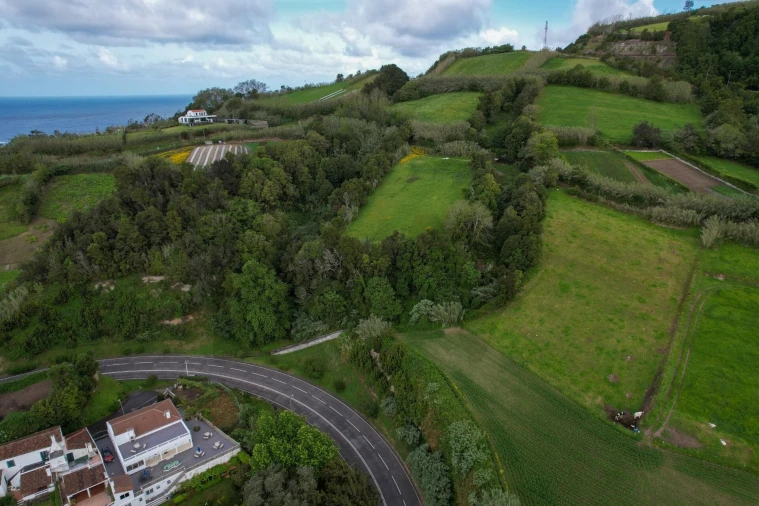 Terreno para Venda em Ribeira Chã Foto 4
